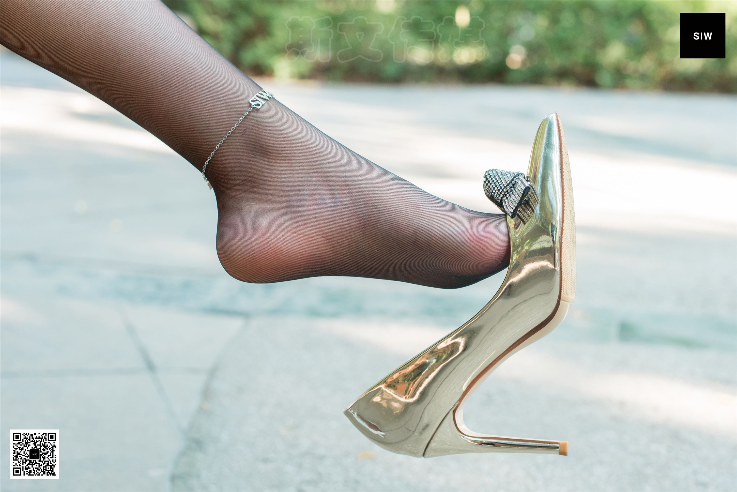 SIW斯文传媒 052 蕾丝镶边墨绿短袖淑女连衣裙 - 嘉慧